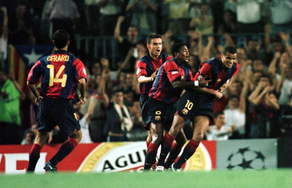 Setembre 2000: Rivaldo + Kluivert + Gerard + Cocu (Phil Cole/ALLSPORT)