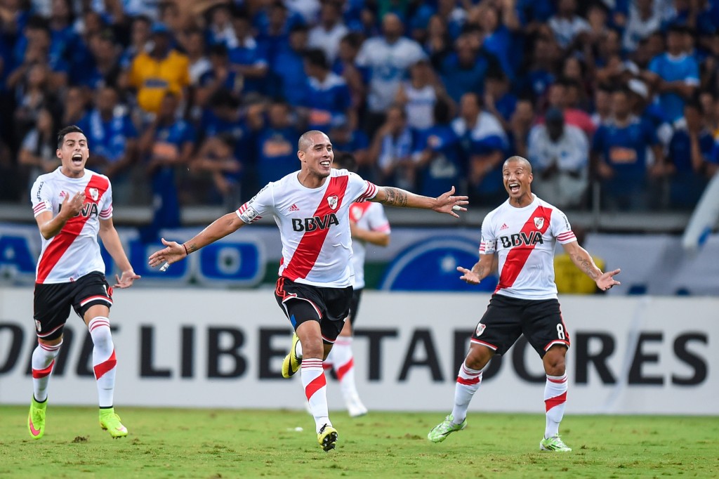 Cruzeiro v River Plate