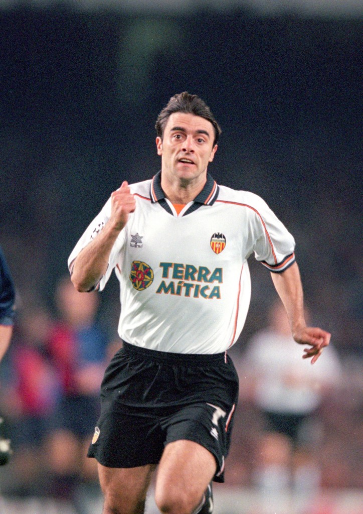 10 May 2000: Claudio Lopez of Valencia in action during the Champions League semi-final second leg against Barcelona at the Nou Camp in Barcelona, Spain. Barcelona won the match 2-1, but lost 5-3 on aggregate. Mandatory Credit: Graham Chadwick /Allsport