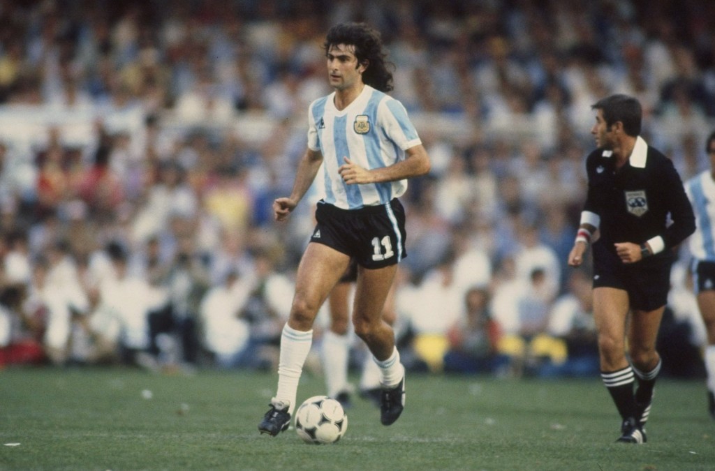 Mario Kempes. Steve Powell/Allsport