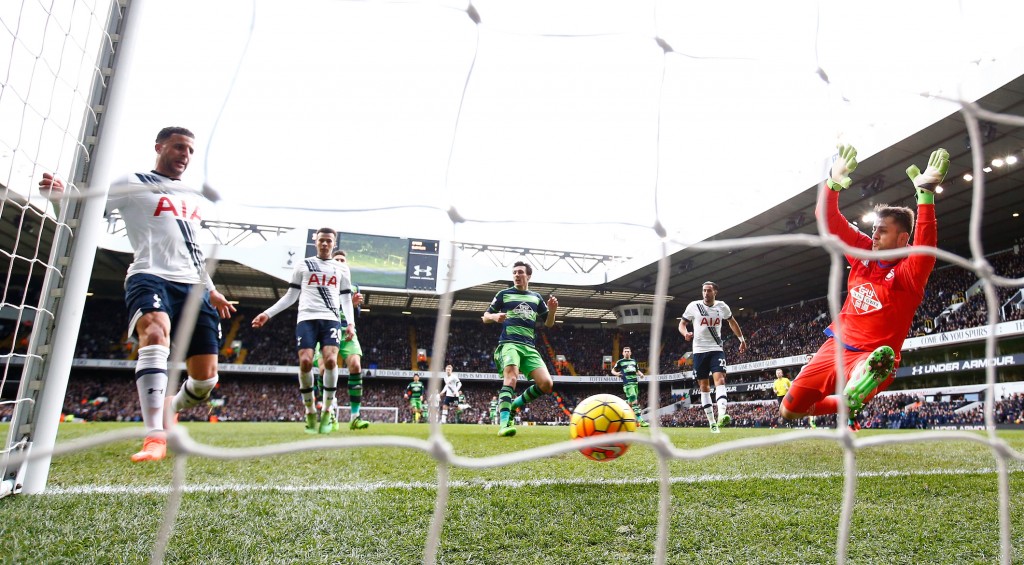 Tottenham Hotspur v Swansea City - Premier League