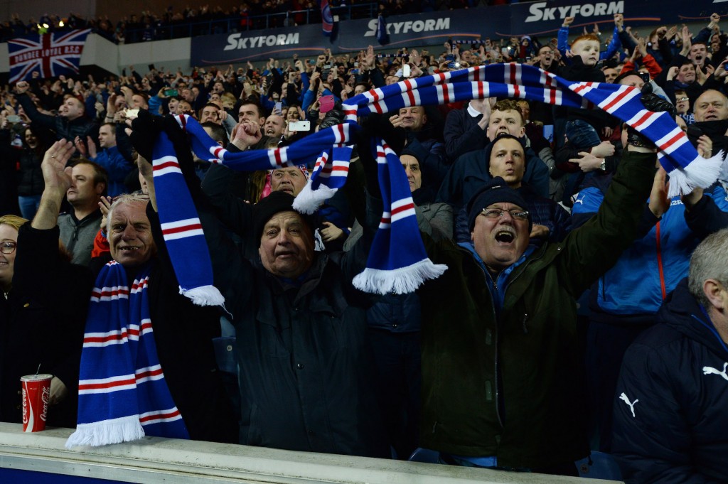 Tifosi dei Gers in festa dopo la promozione (Photo by Mark Runnacles/Getty Images)