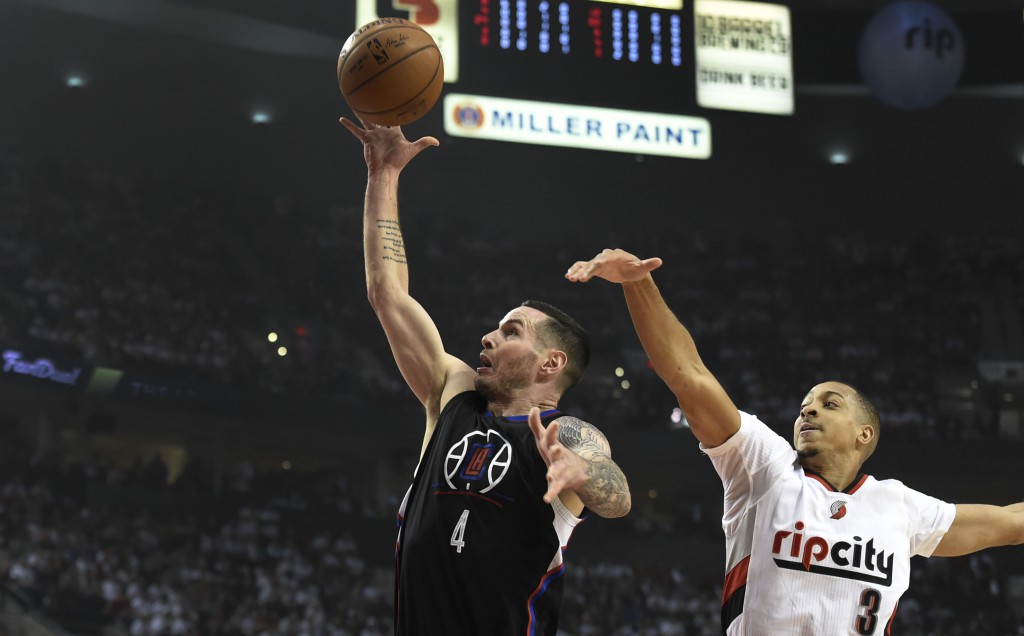 Tempo di playoff per i Clippers: J.J. Redick va a canestro contro i Blazers (Steve Dykes/Getty Images)