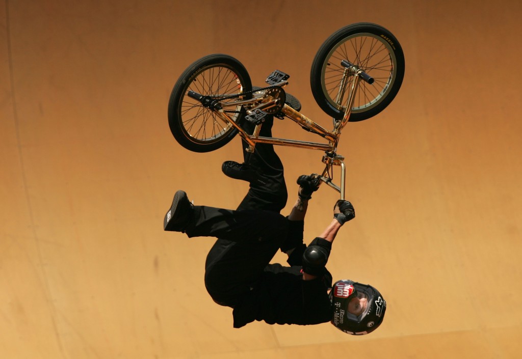 LOS ANGELES - AUGUST 6: Dave Mirra performs a trick during the BMX Freestyle park final at X-Games Eleven on August 6, 2005 at the Home Depot Center in Los Angeles, California. (Photo by Nick Laham/Getty Images)