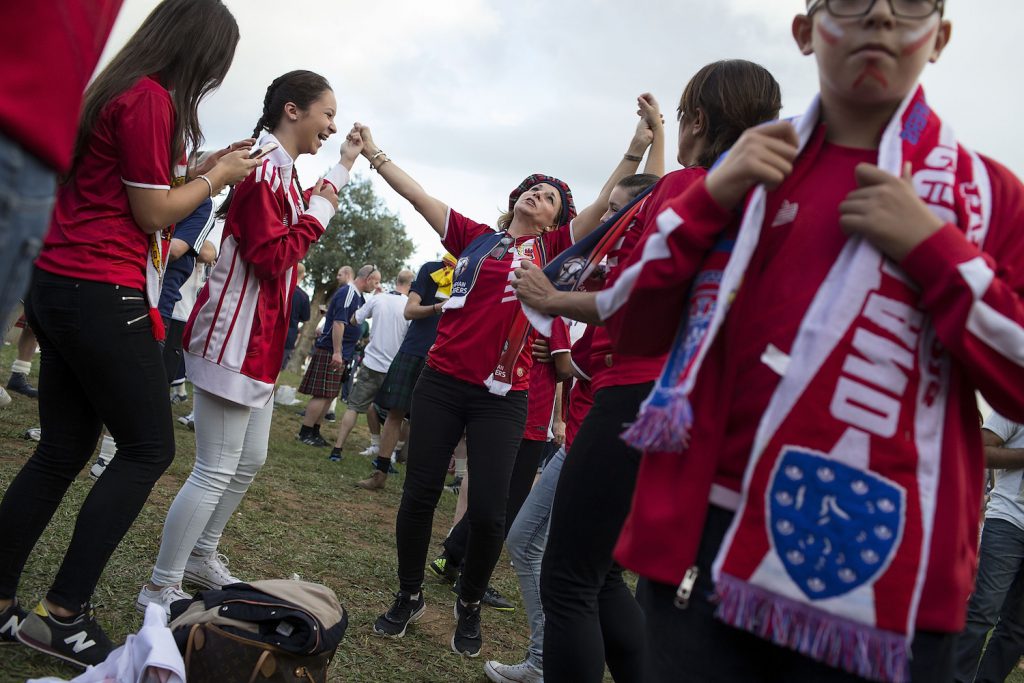 FARO, PORTUGAL - OCTOBER 11: General atmosphere before the UEFA EURO 2016 Qualifying round Group G match between Gibraltar and Scotland at Estadio Algarve on October 11, 2015 in Faro, Portugal. (Photo by Gonzalo Arroyo Moreno/Getty Images)