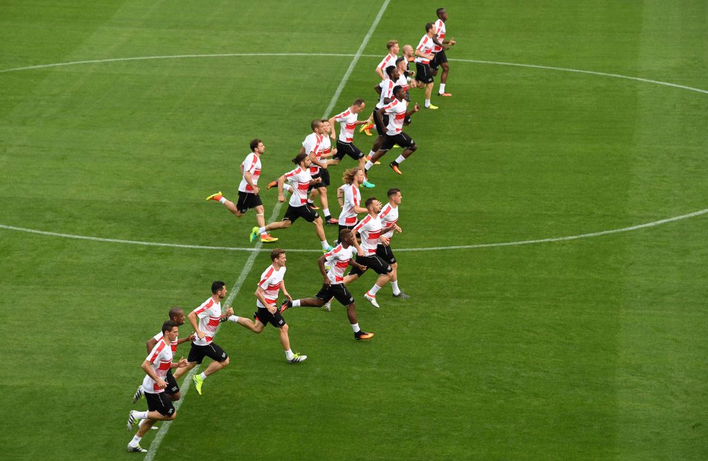 I giocatori della Svizzera si allenano allo Stadio Mosson di Montpellier (Pascal Guyot/AFP/Getty Images)