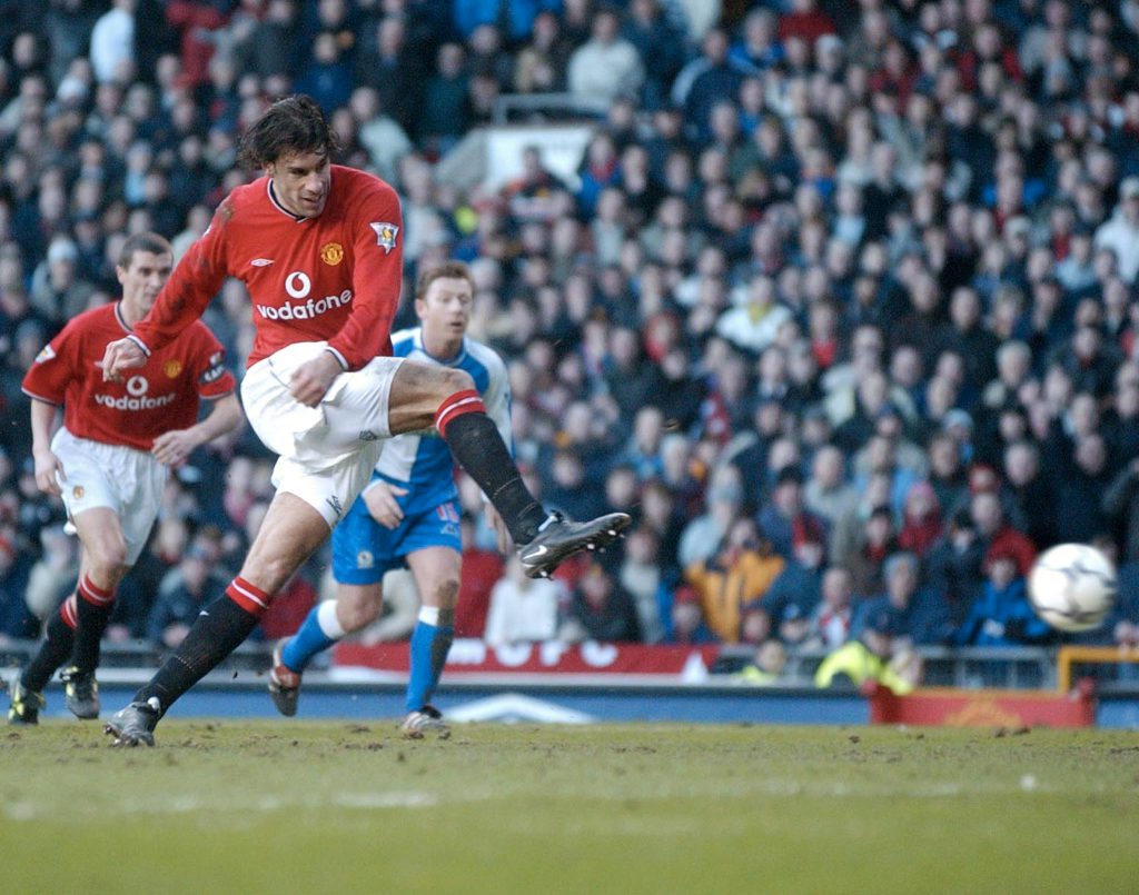 Manchester United's Ruud van Nistelrooy scores fro