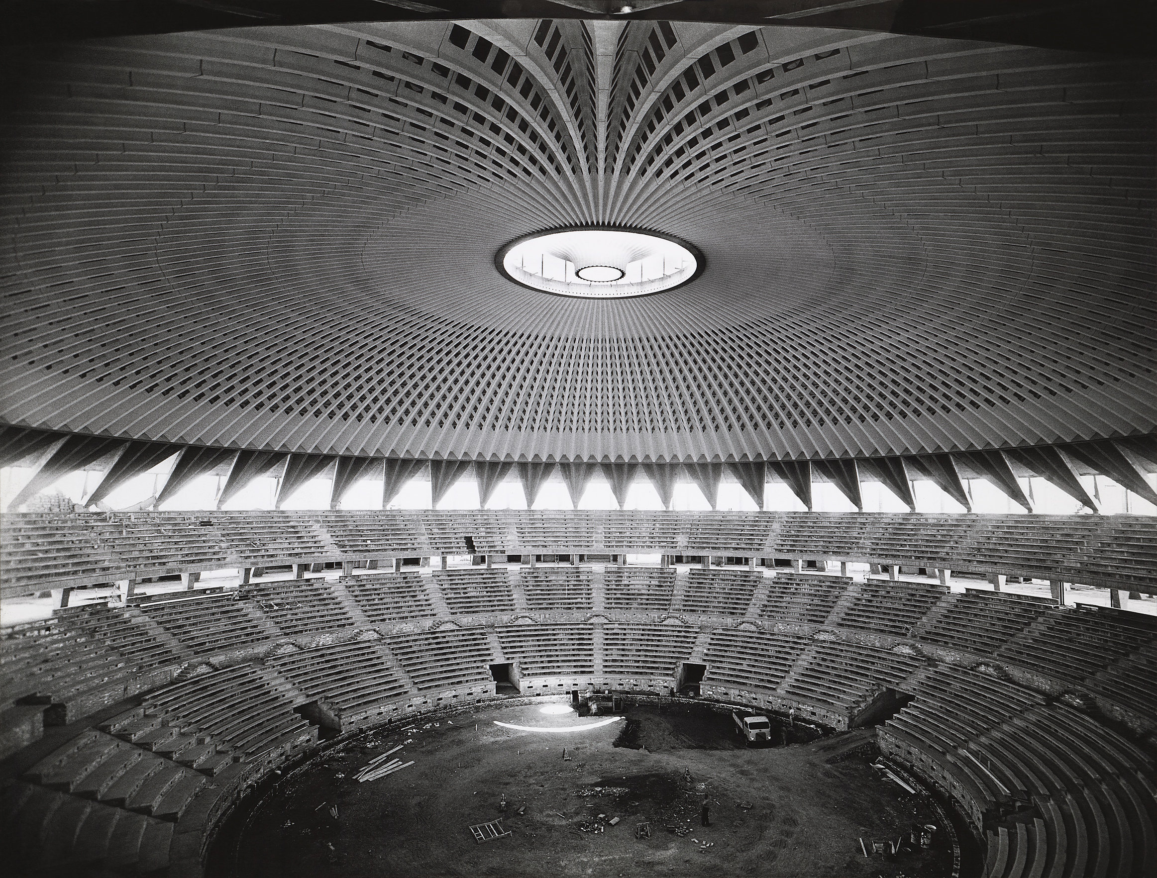 rsz_02_maxxi_nervi_palazzodellosporteur_roma