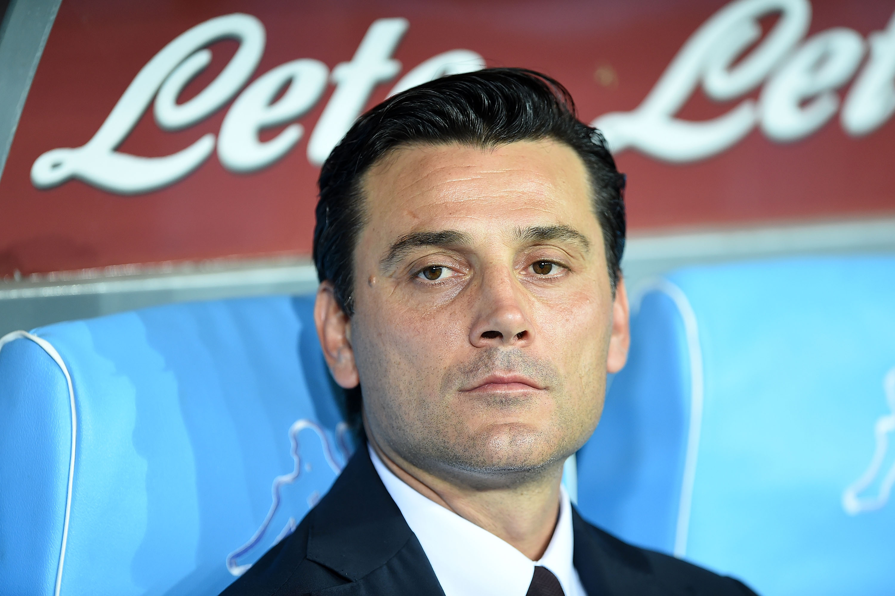 NAPLES, ITALY - AUGUST 27: AC Milan's coach Vincenzo Montella looks during the Serie A match between SSC Napoli and AC Milan at Stadio San Paolo on August 27, 2016 in Naples, Italy. (Photo by Francesco Pecoraro/Getty Images)