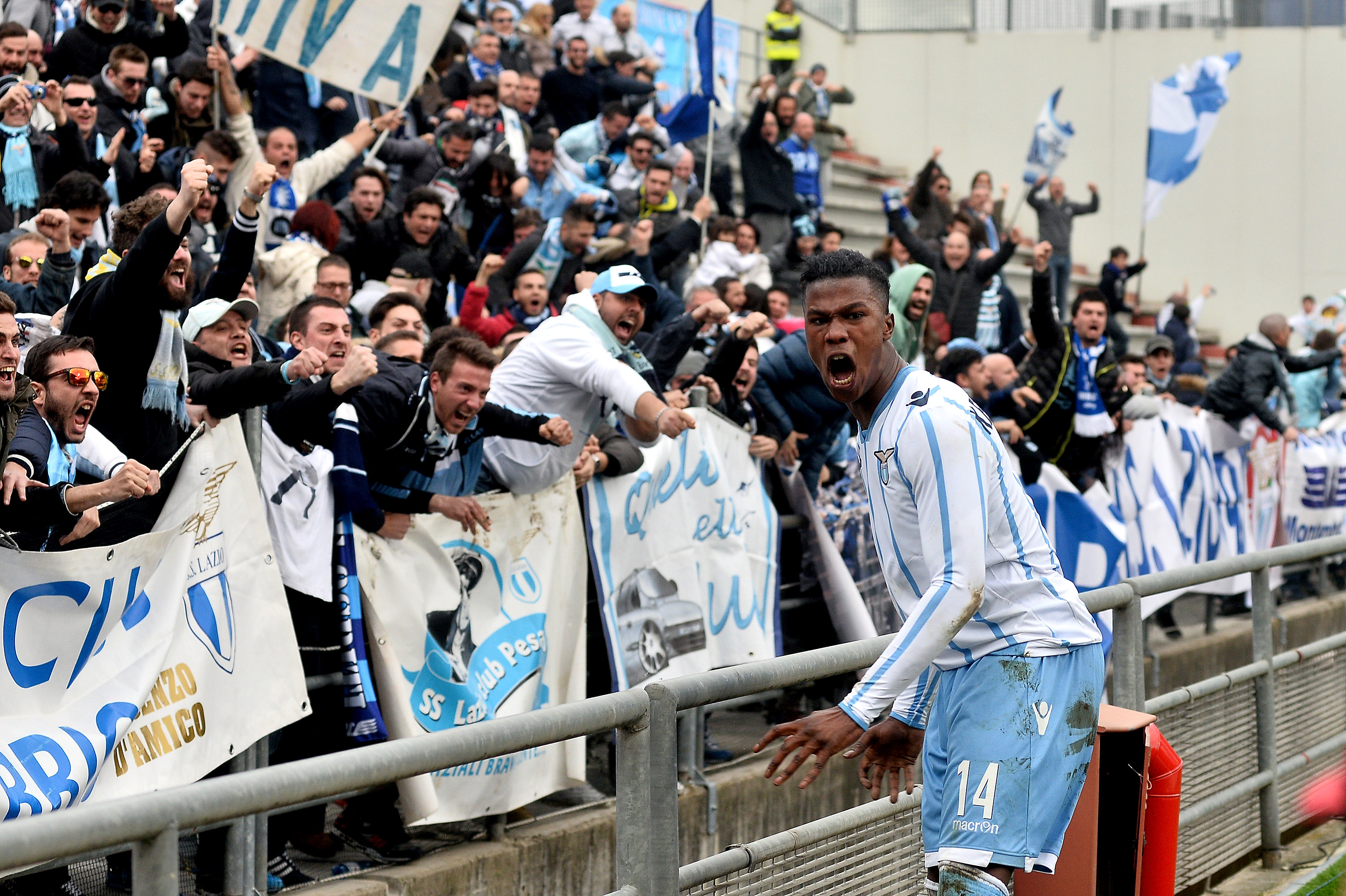 REGGIO NELL'EMILIA, ITALY - MARCH 01: Balde Keita # 14 of SS Lazio celebrates after the opening goal scored by his team-mate Felipe Anderson # 7 of SS Lazio (not in picture) during the Serie A match between US Sassuolo Calcio and SS Lazio on March 1, 2015 in Reggio nell'Emilia, Italy. (Photo by Mario Carlini / Iguana Press/Getty Images)