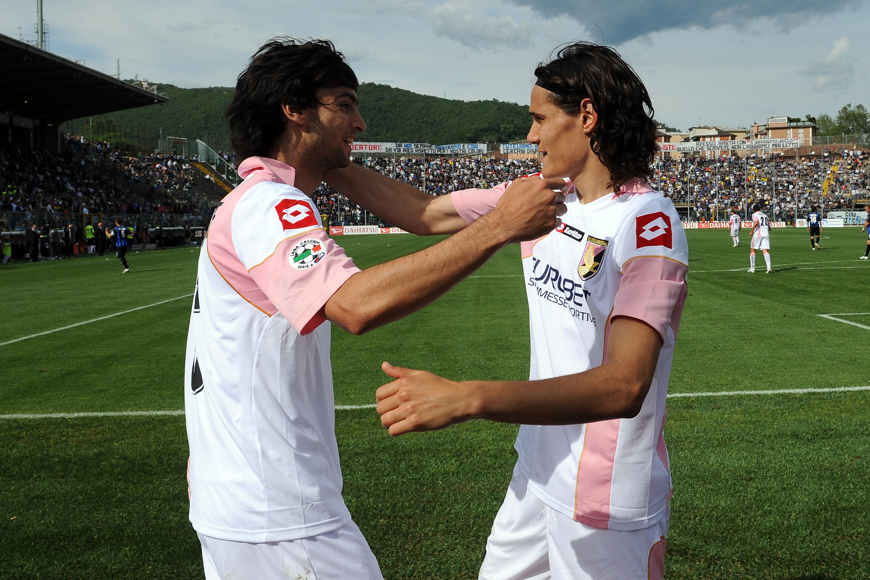 BERGAMO, ITALY - MAY 16: Edinson Cavani (R) of Palermo celebrates with his team mate Javier Pastore after scoring a penalty (1:2) during the Serie A match between Atalanta BC and US Citta di Palermo at Stadio Atleti Azzurri d'Italia on May 16, 2010 in Bergamo, Italy. (Photo by Tullio M. Puglia/Getty Images)