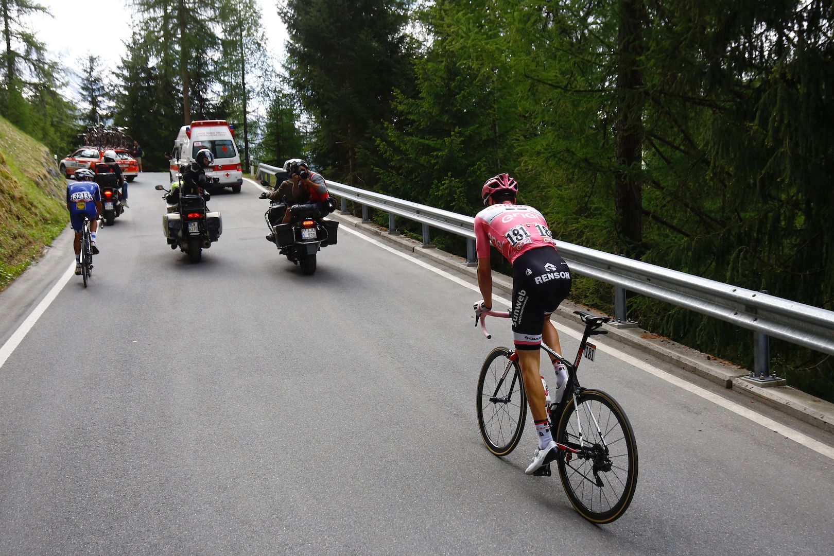 Netherlands' Tom Dumoulin of team Sunweb rides during the 16th stage of the 100th Giro d'Italia, Tour of Italy, cycling race from Rovetta to Bormio on May 23, 2017. Italy's Vincenzo Nibali pipped Spanish rival Mikel Landa to victory in a dramatic 16th stage of the Giro d'Italia that saw drained race leader Tom Dumoulin struggle to retain the pink jersey. / AFP PHOTO / Luk BENIES (Photo credit should read LUK BENIES/AFP/Getty Images)