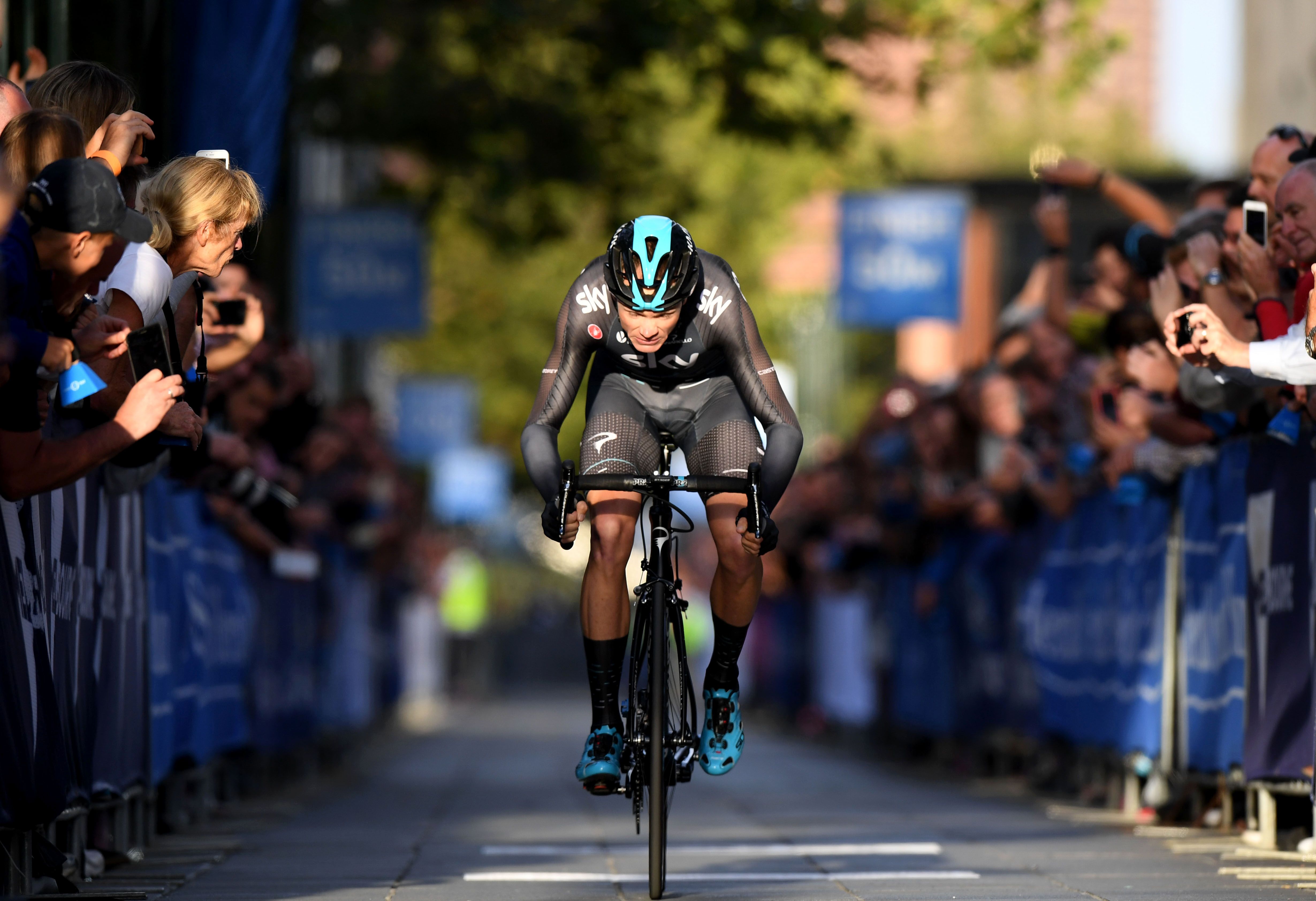 Three-time Tour de France winner, Britain's Chris Froome of Team Sky, takes part in the prologue of the Herald Sun Tour cycling event in Melbourne on February 1, 2017. / AFP / Mal Fairclough / --IMAGE RESTRICTED TO EDITORIAL USE - STRICTLY NO COMMERCIAL USE-- (Photo credit should read MAL FAIRCLOUGH/AFP/Getty Images)