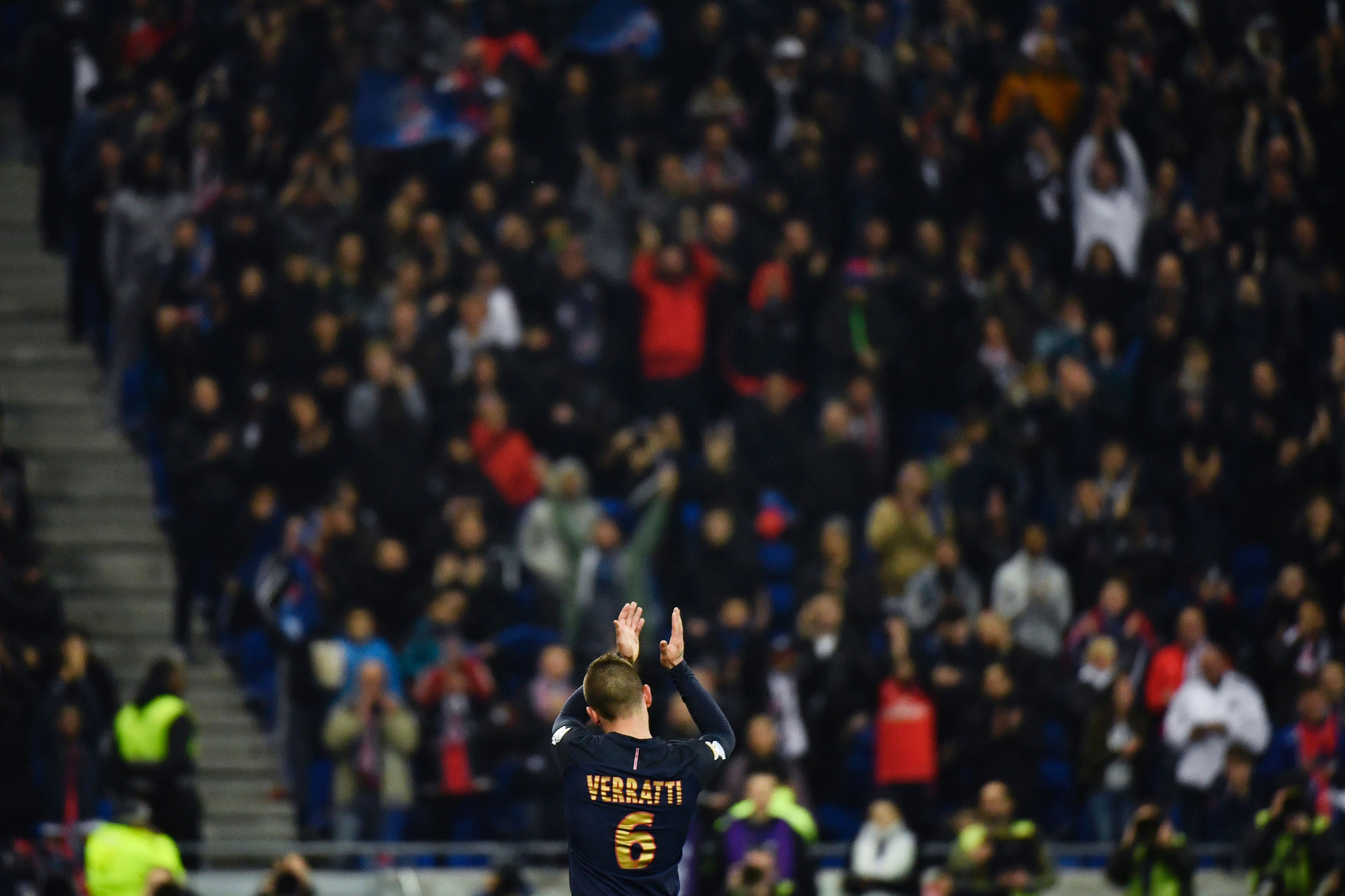 Paris Saint-Germain's Italian midfielder Marco Verratti applauds during the French League Cup final football match between Paris Saint-Germain (PSG) and Monaco (ASM) on April 1, 2017, at the Parc Olympique Lyonnais stadium in Decines-Charpieu, near Lyon. / AFP PHOTO / Jeff PACHOUD (Photo credit should read JEFF PACHOUD/AFP/Getty Images)