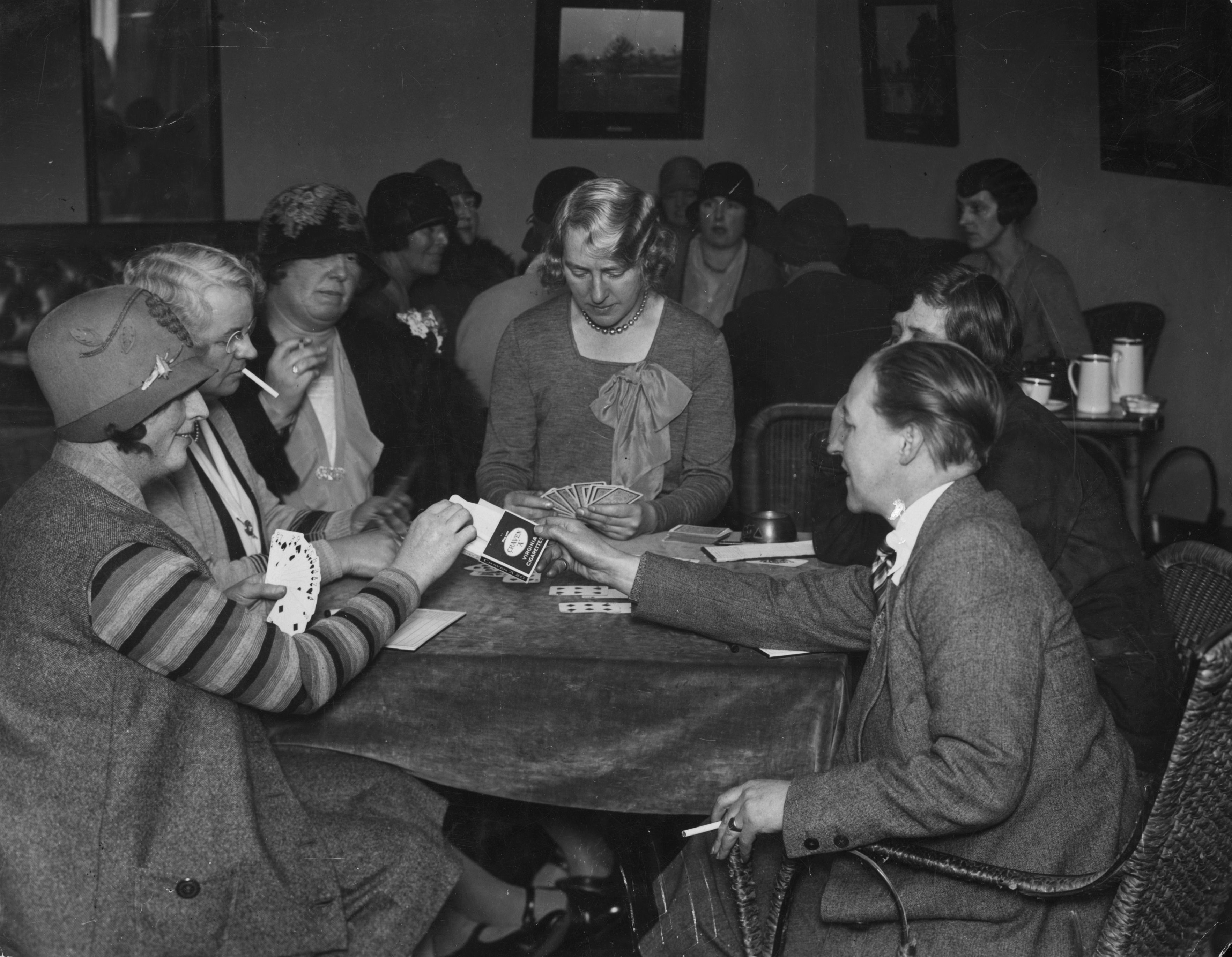 circa 1930: Card players playing bridge. bridge was introduce to the United Kingdom in the late 19th century. (Photo by General Photographic Agency/Getty Images)