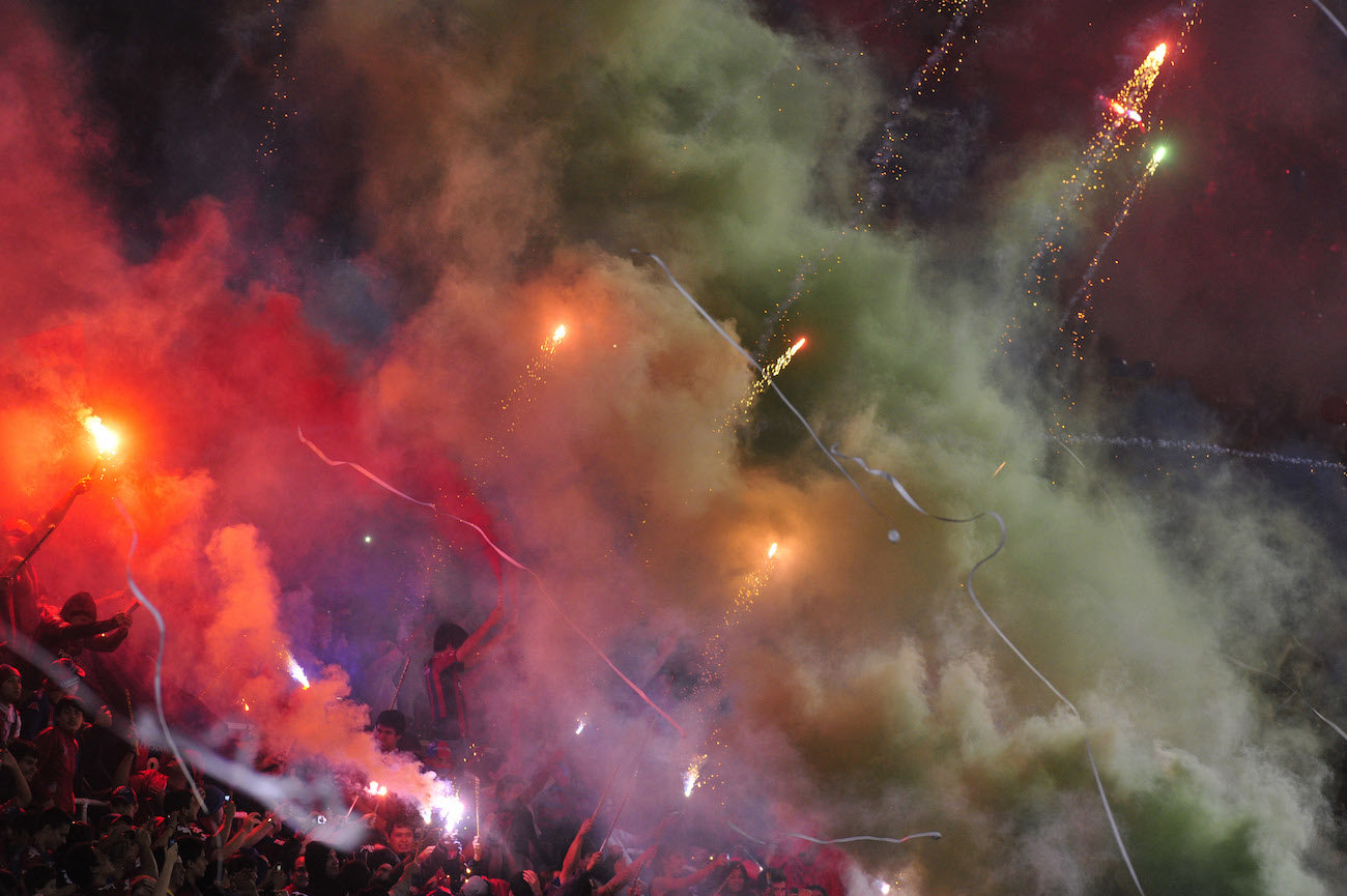 Paraguay??s Cerro Porteno fans cheer for